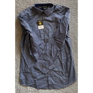 Claiborne NWT Men’s Medium Blue & Gray Long Sleeve Button Down Dress Shirt.